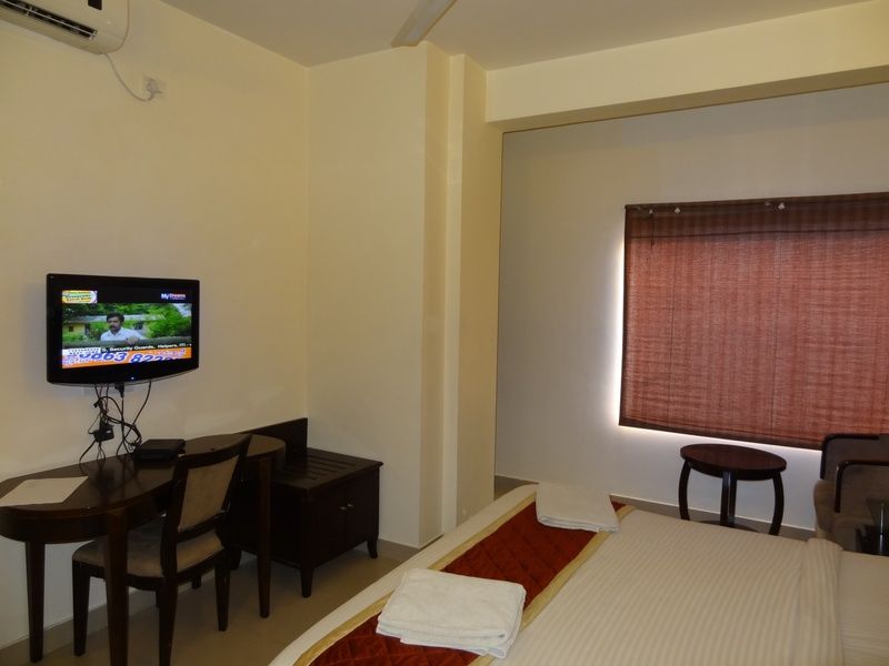 Hotel Amshi International Бангалор Екстериор снимка